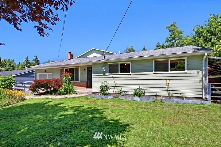 5319 204th St SW — Photo 1