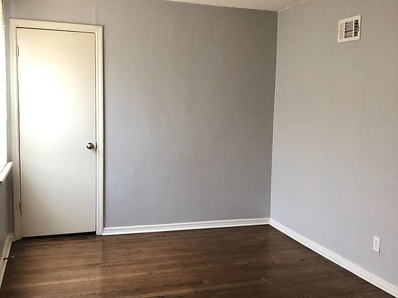 5th image of 2143 Sulphur Ave