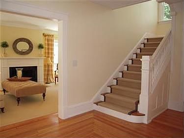 4th image of 36 Church St