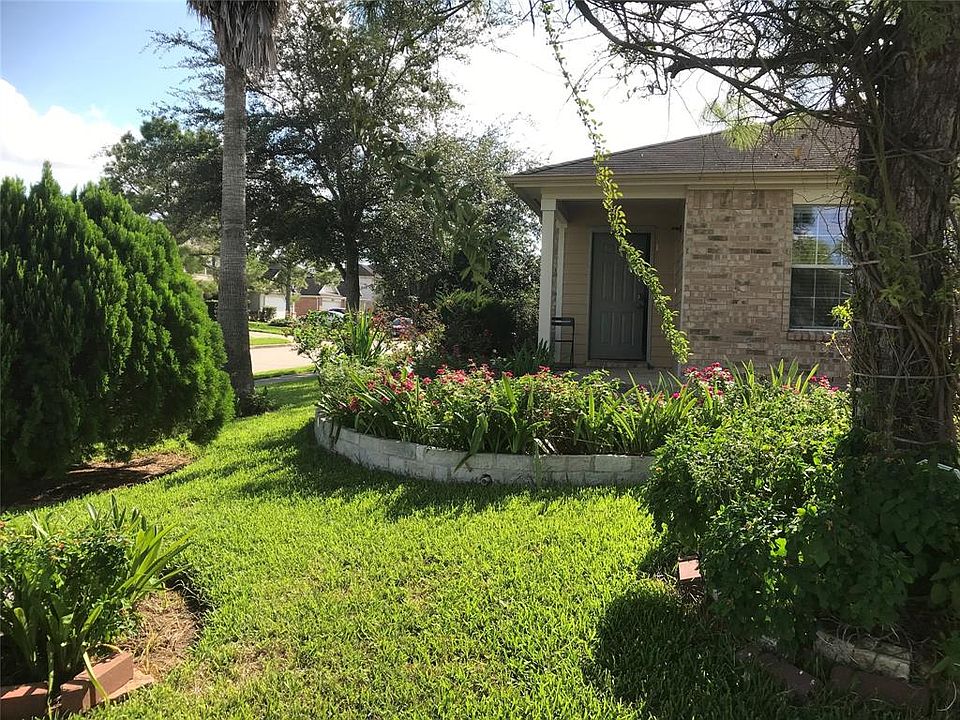 1st image of 2022 Honeysuckle Dr