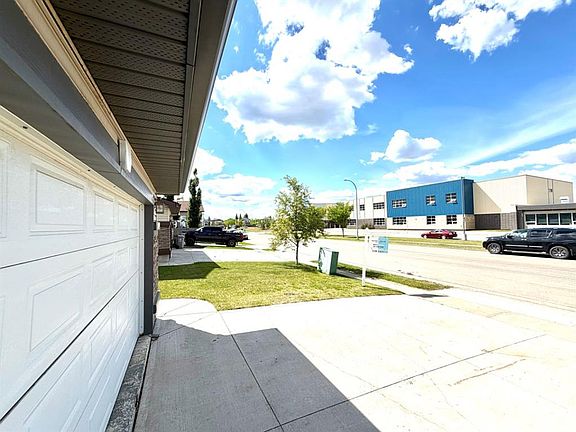 4th image of 8829 N 89th Ave