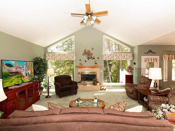 5th image of 31 Brookway Ct