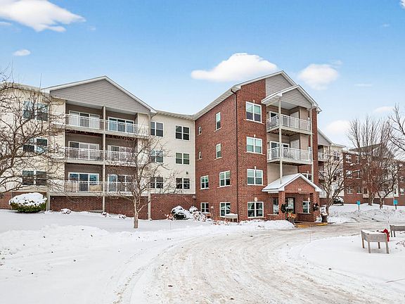 2nd image of 2231 Penn Pl APT 124
