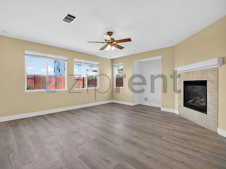26 Escher Cir — Photo 15