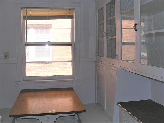 3rd image of 3328 Blaisdell Ave #1dxt3nt16
