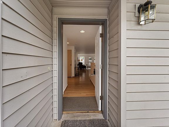 2nd image of 5301 Plomondon St APT E19