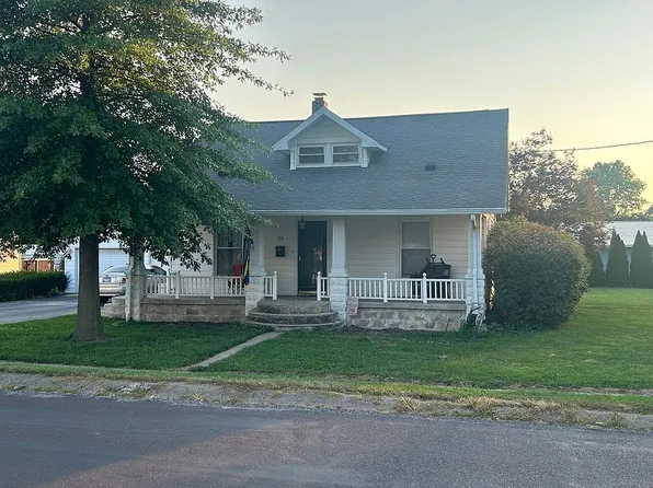 25 N Commercial St, Winchester, IL 62694