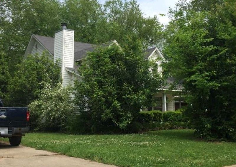2nd image of 207 Timberwood Dr #5