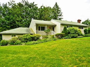 1 Tudor Pl, Hartsdale, NY 10530