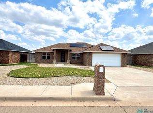 2409 Cobblestone Cir, Clovis, NM 88101