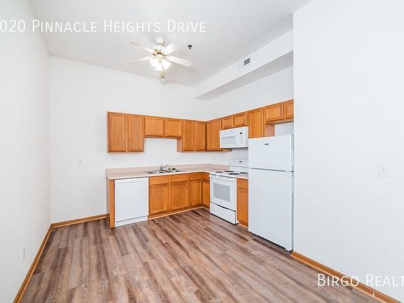 2nd image of 1020 Pinnacle Heights Dr