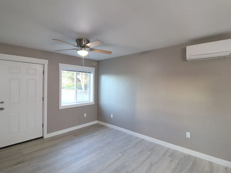 Wagon Wheel Mobile Home Park - 2920 Heller Rd — Photo 5
