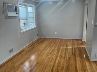 22 E 18th St #A, Bayonne, NJ 07002