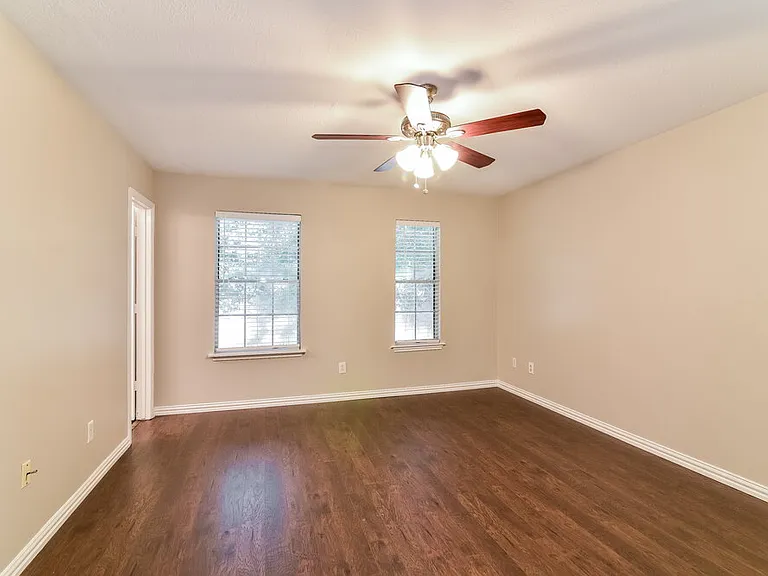 9010 Walworth Dr — Photo 16