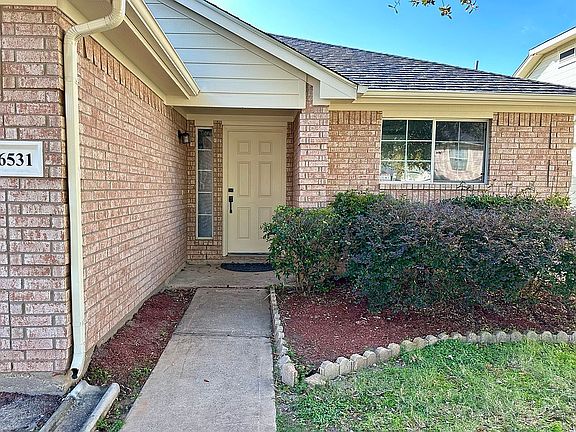 3rd image of 6531 Dogwood Park Ln