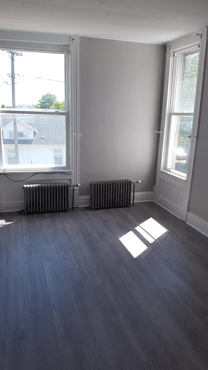 Building Photo - 341 Park Ave #4