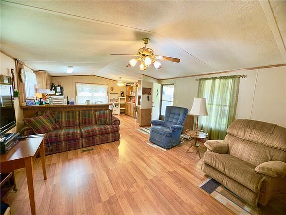 5th image of 450 Woolen Lake Rd