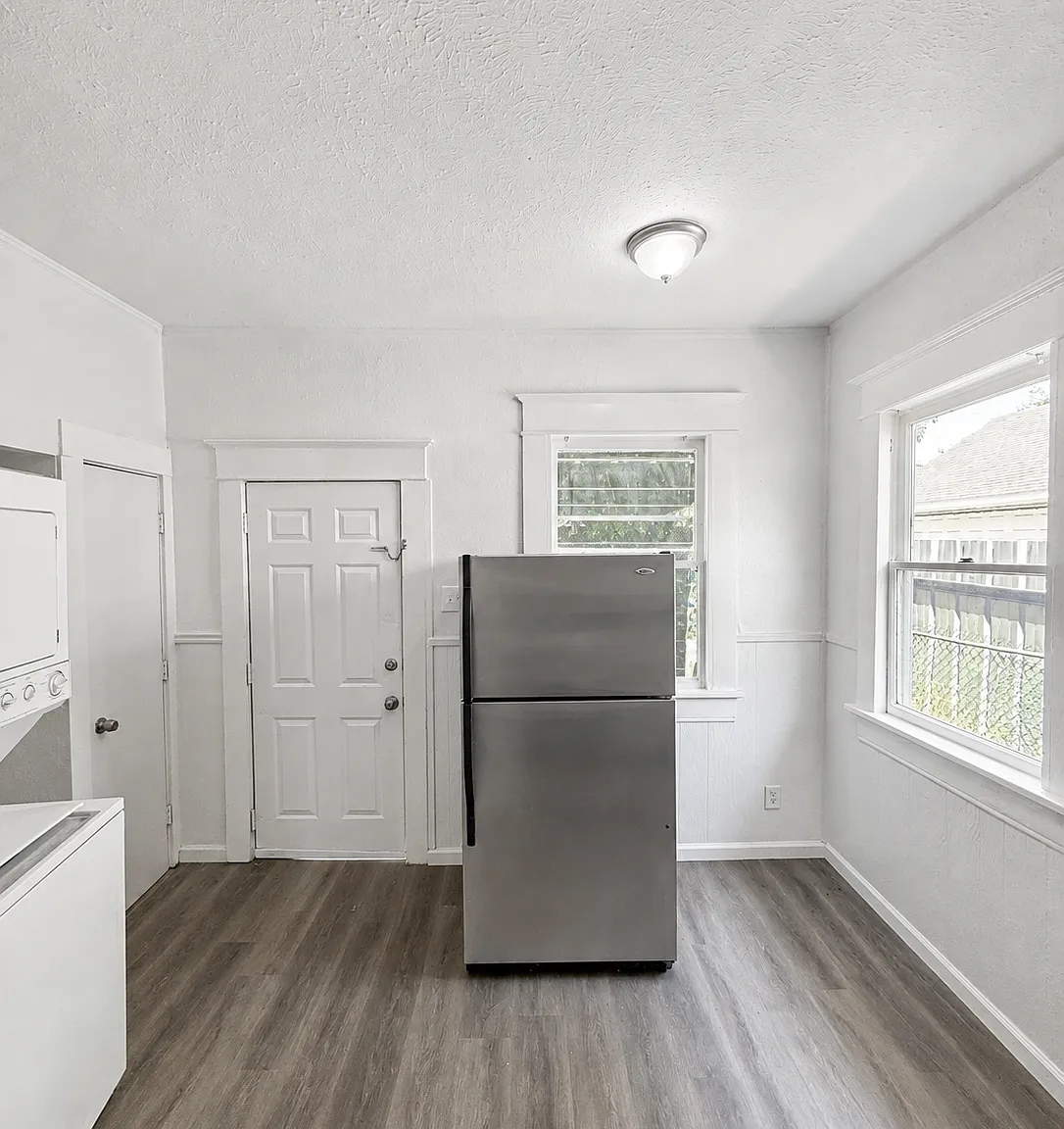 3 bed, 1344 sqft, $2,000 — Photo 4