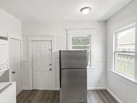 4th image of 2614 May St