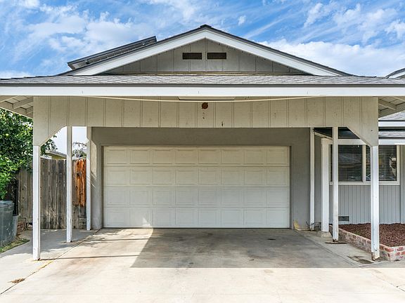 3rd image of 3148 NE Duran Avenue