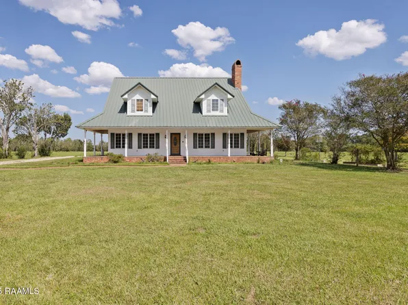 15011 S Guegnon St, Abbeville, LA 70510