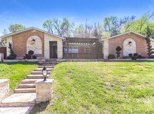 5216 Blue Valley Ct, Fort Worth, TX 76112