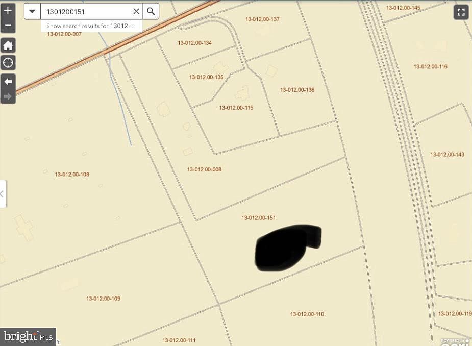 2nd image of 866 Old School House Rd