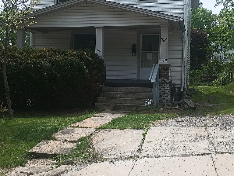 439 Ellsworth St — Photo 8