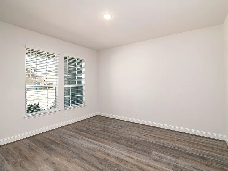 4532 Westminster Ave — Photo 10