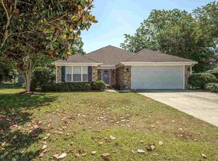 27858 Autumn Woods Cir, Loxley, AL 36551