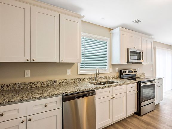 5th image of 2170 Harmony Lakes Cir
