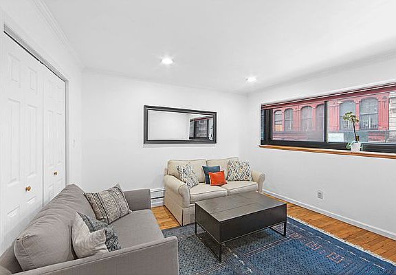 3rd image of 49 E 12th St APT 3G