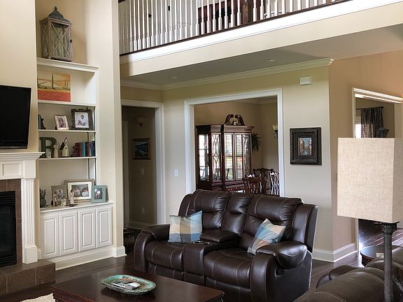 2nd image of 1545 Bon Terre Blvd