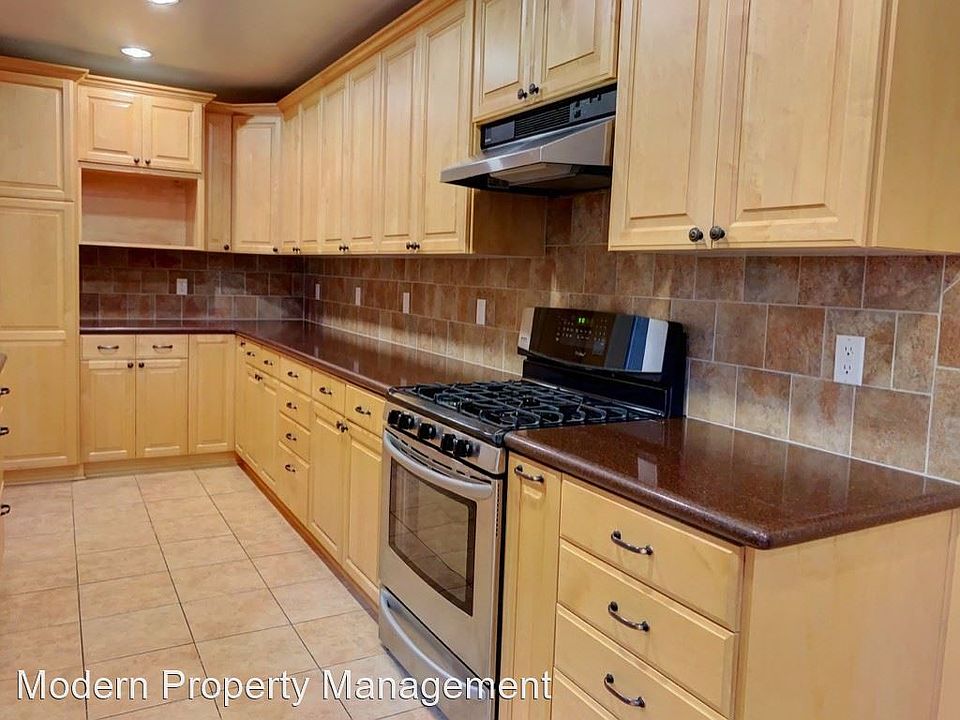 1st image of 7642 Lena Ave