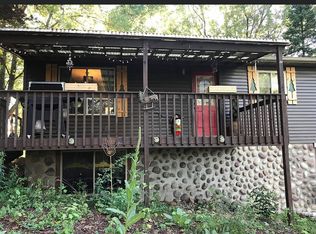 115 Sunset Dr, Iola, WI 54945