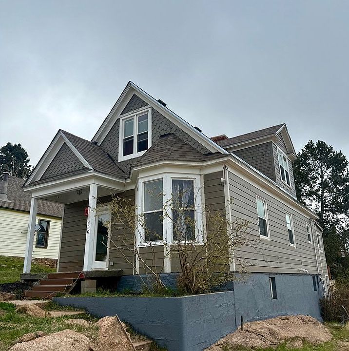 1st image of 430 S 4th St S