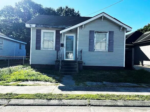 1024 11th St, Gretna, LA 70053
