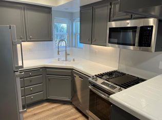 12207 Chandler Blvd APT 8, Valley Village, CA 91607