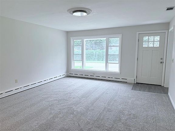 2nd image of 4818 Cherry St