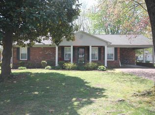 1713 Keenland Dr, Murray, KY 42071