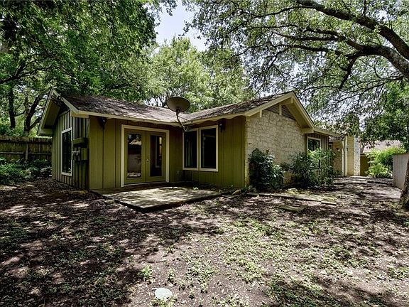 2nd image of 4104 Hycrest Dr #A