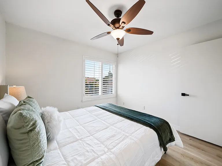 12246 Janet St — Photo 33