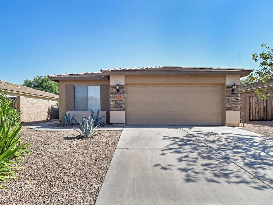2nd image of 2077 W Allens Peak Dr