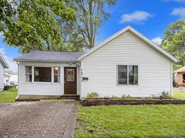 1311 4th Ave, Lake Odessa, MI 48849