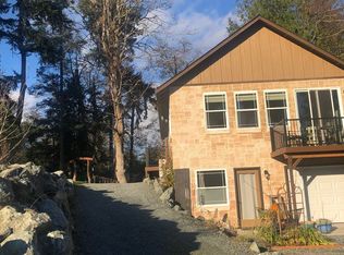 3771 Hubble Ct, Clinton, WA 98236