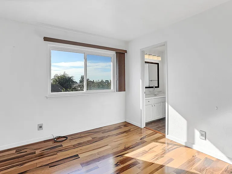 720 Toulouse Ct — Photo 18