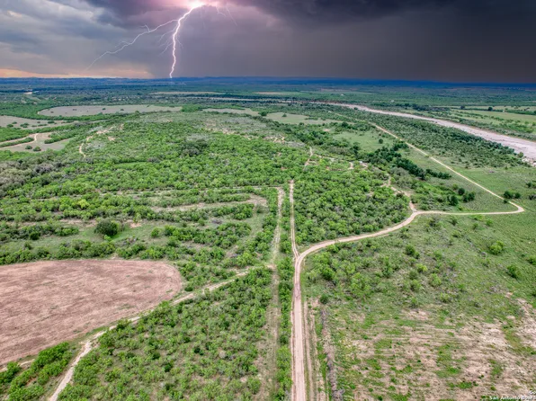 176 ACRES TBD H90W LOT A0445, Uvalde, TX 78801