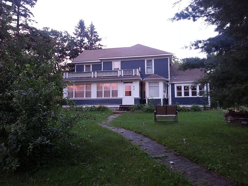1st image of 615 Oak Knoll Ave