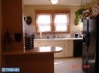 115 S 9th St, Quakertown, PA 18951