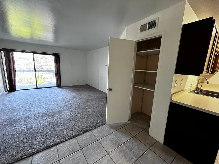 8000 University Ave #402 — Photo 14